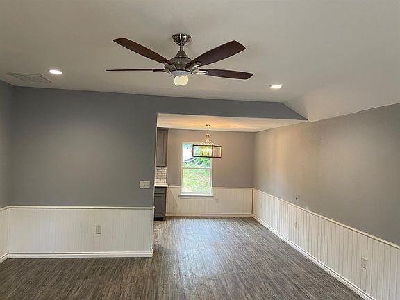 2nd image of 614 N Jordan St