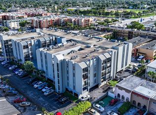 305 W 68th St APT 211, Hialeah, FL 33014