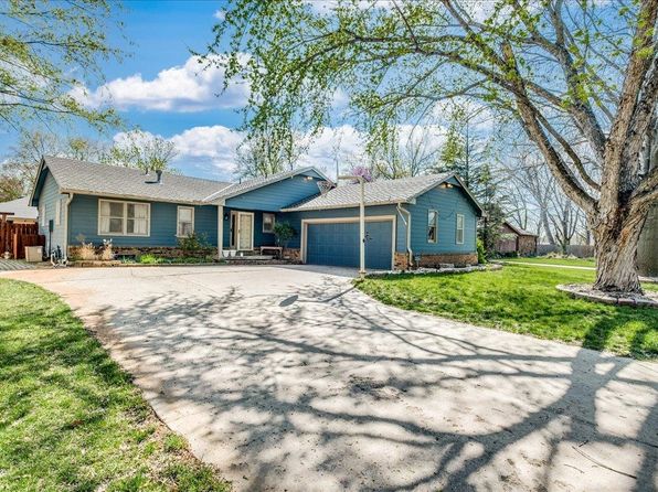 1326 S Bridgewater Ct, Wichita, KS 67209