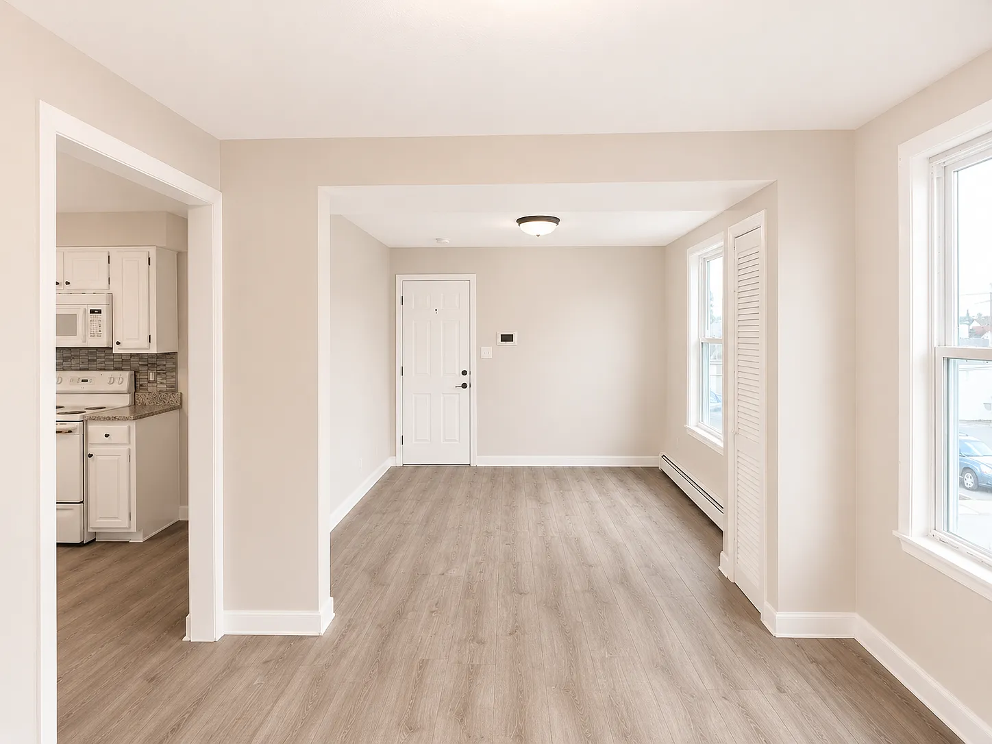 2 bed, 785 sqft, $2,200 — Photo 3