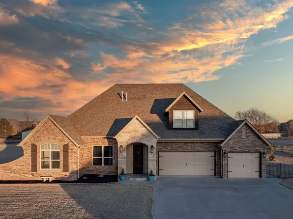 8280 Prairie Ridge Rd, Yukon, OK 73099