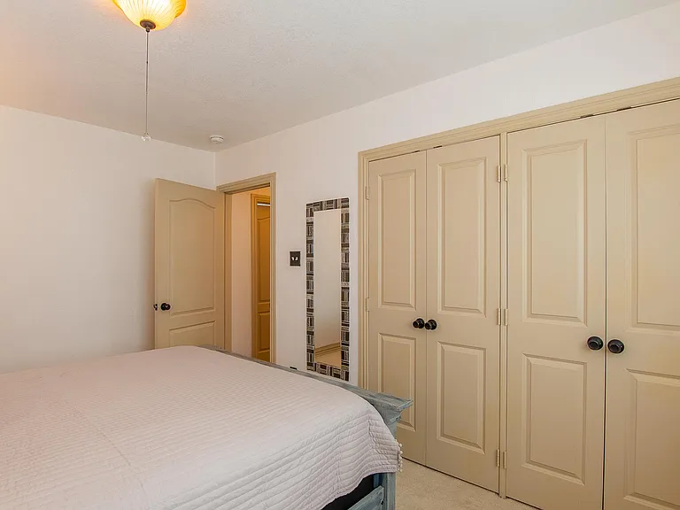 3631 Seguin Dr — Photo 31