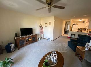 1633 N Country Club Rd UNIT 6, Maryville, MO 64468