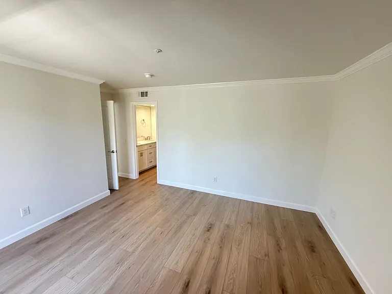 550 Orange Ave #328 — Photo 13