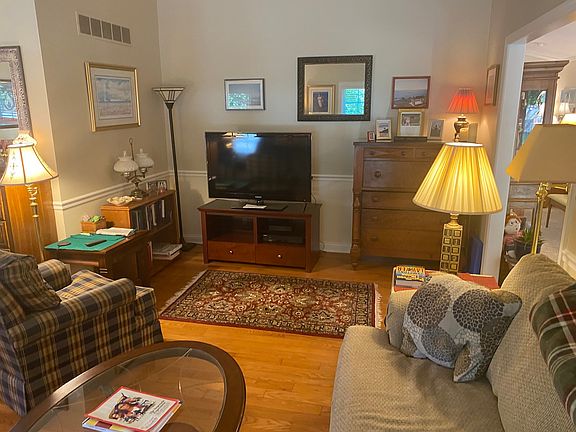 2nd image of 17 Pendleton Way