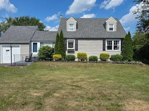 310 Peachtree Ln, Delanco, NJ 08075