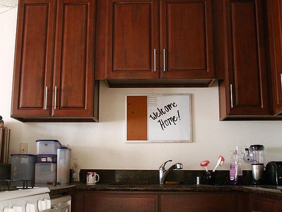 5th image of 11117 Hartsook St APT 203