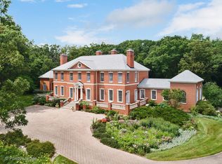 28W020 Mack Rd, Wheaton, IL 60189