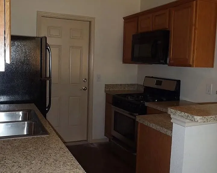 6914 Meador Ave #B — Photo 7