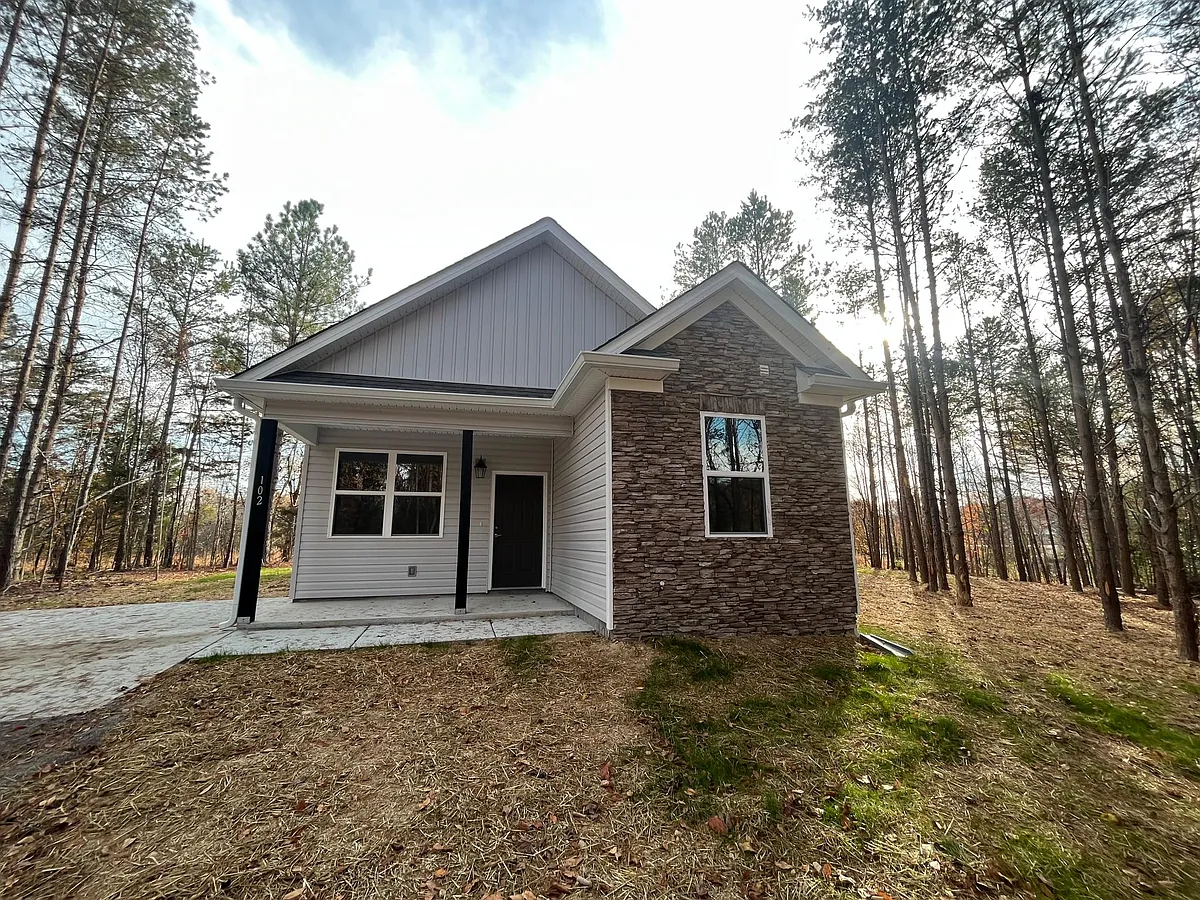 Building Photo - 102 Hogan Heights Dr