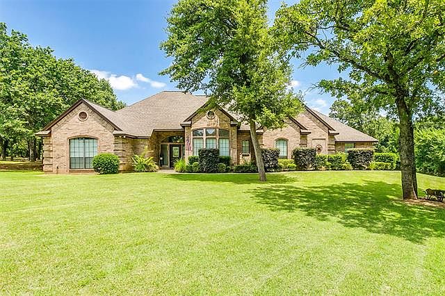 1st image of 7613 Woodland Dr