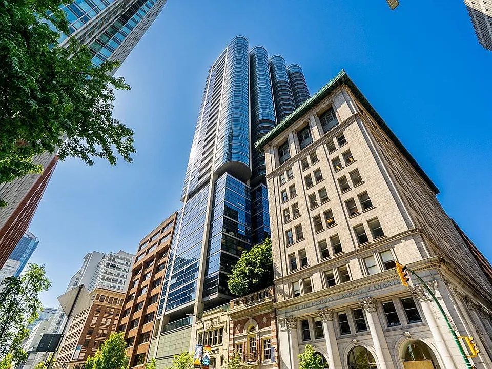 838 W Hastings St #24XX