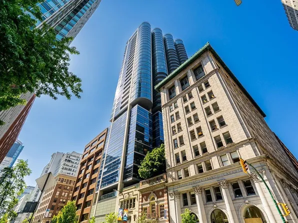 838 Hastings St W #2402, Vancouver, BC V6C 0A6