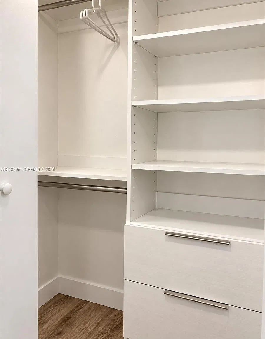 3 bed, 3.0 bath, $2,600 — Photo 1