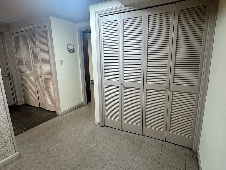 744 Crescent Dr #4 — Photo 9