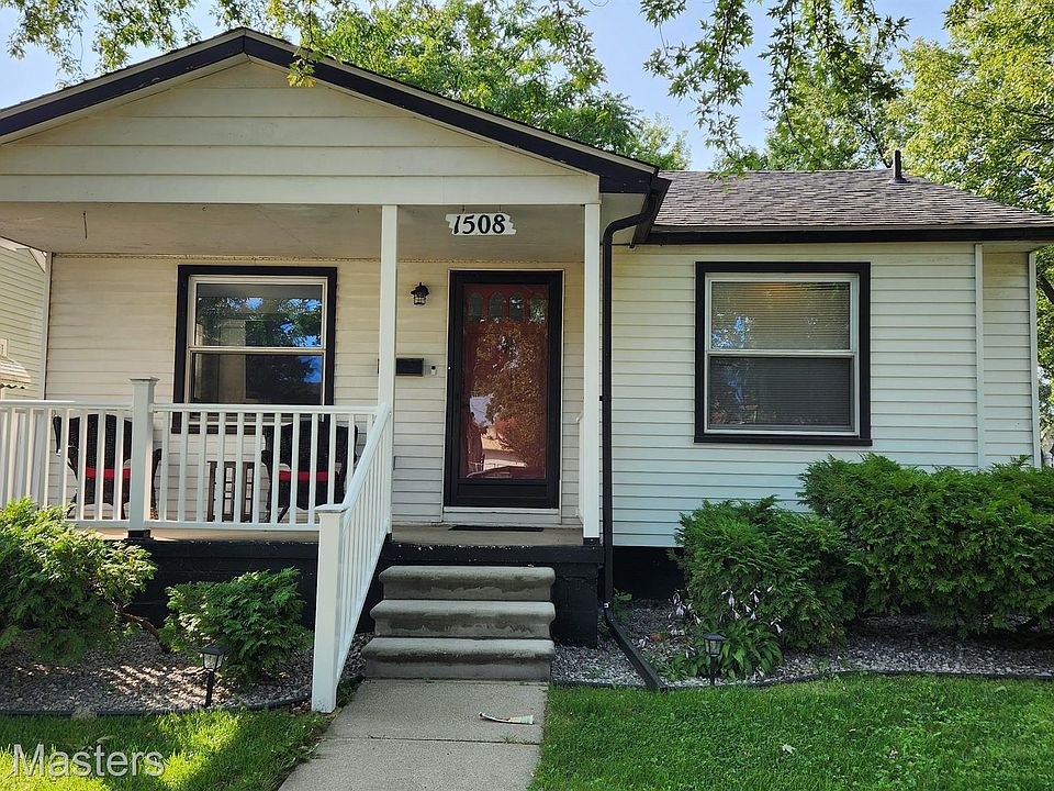 1st image of 1508 Applewood Ave