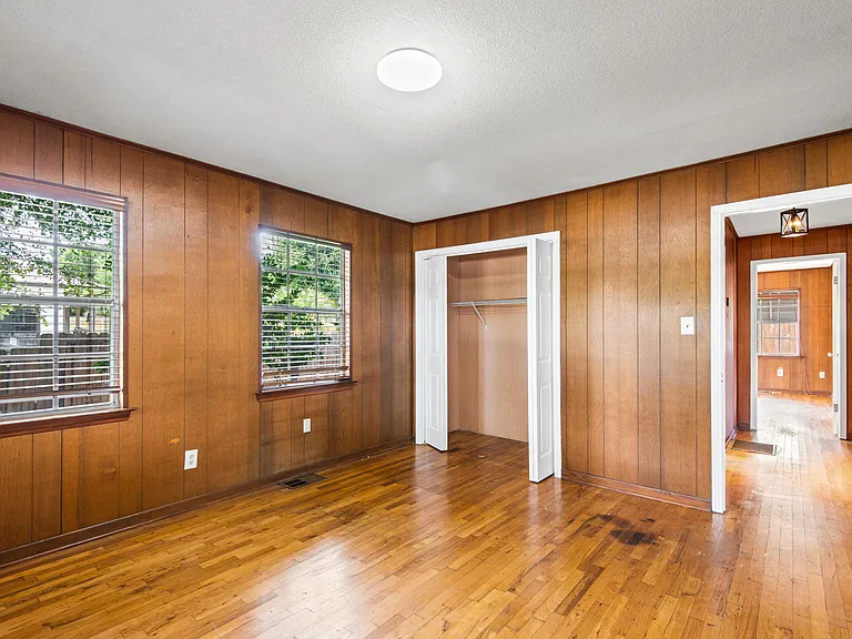 431 Benning Dr — Photo 14