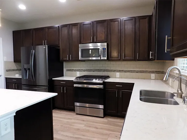 3702 Aubergine Springs Ln — Photo 7