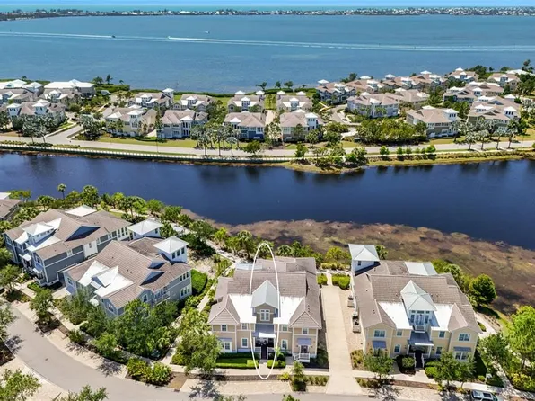 258 Sapphire Lake Dr Unit 202, Bradenton, FL 34209