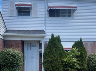 315 Buckner Dr #170, Euclid, OH 44123