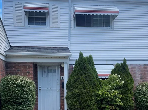 315 Buckner Dr #170, Euclid, OH 44123