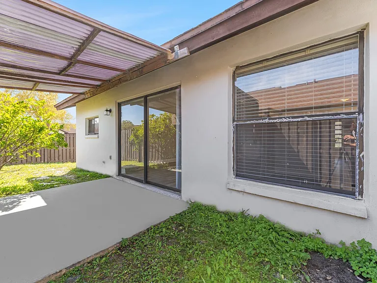 5201 Bellefield Dr — Photo 30