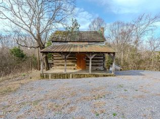 2607 Windfall Estates Dr, Sevierville, TN 37876