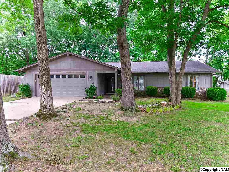 1st image of 1902 W Tuliptree Dr SE