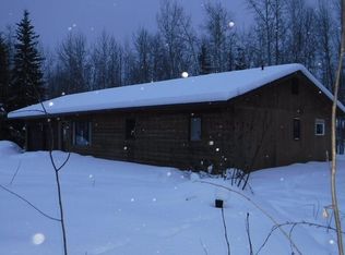 3507 Hurst Rd, North Pole, AK 99705
