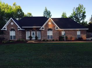 856 White Oak Ln, Starkville, MS 39759