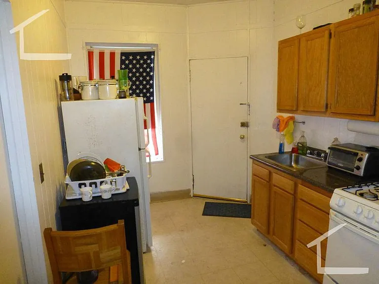 133 Englewood Ave #1 — Photo 7