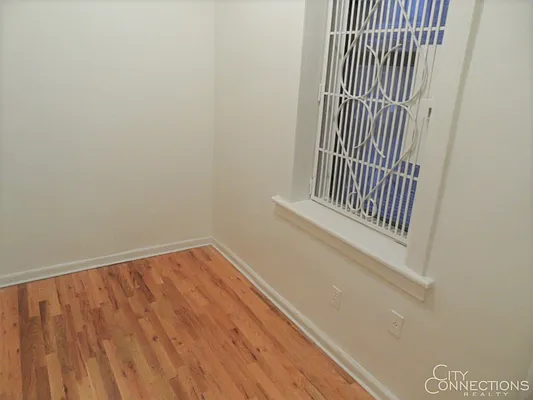 Rented by City Connections Realty | media 12