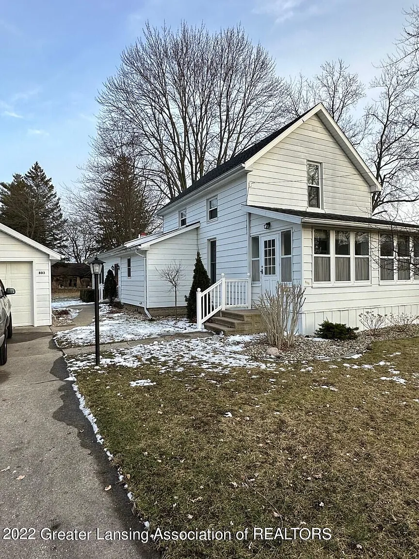 803 S Wight St photo 1