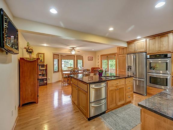 5th image of 11321 Kentucky Ct
