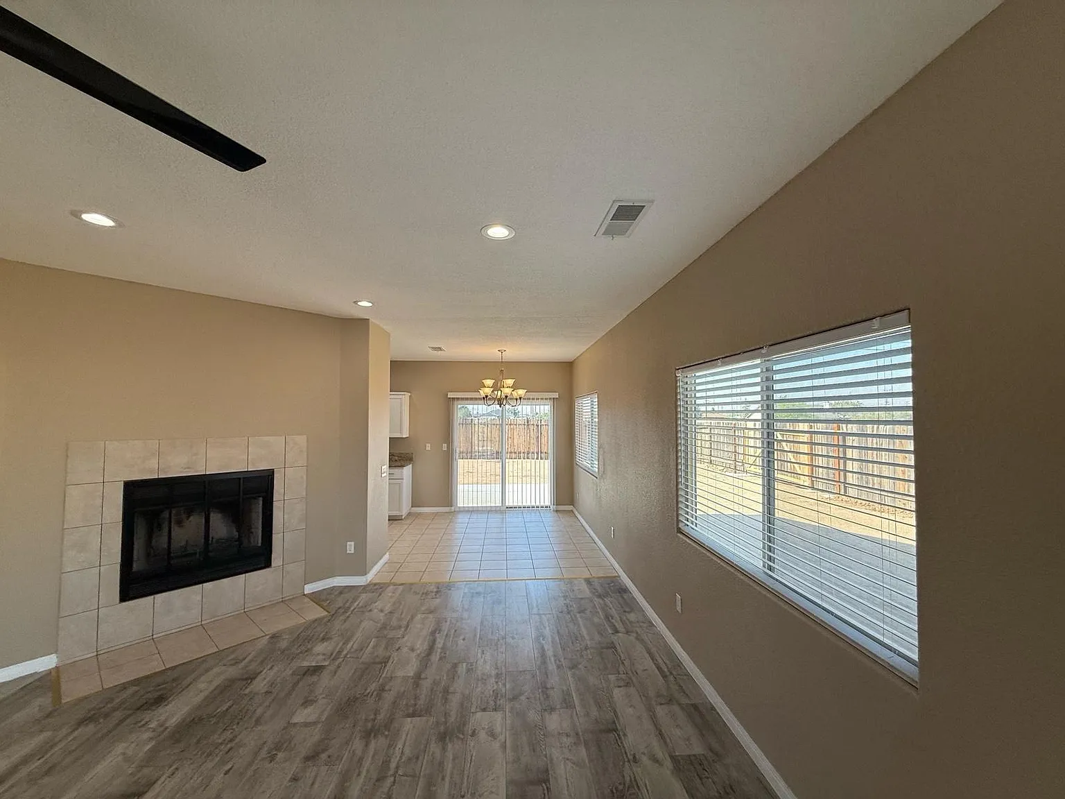 3 bed, 1482 sqft, $2,150 — Photo 4