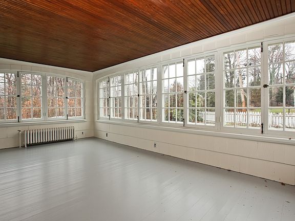 4th image of 429 Bellwood Ave