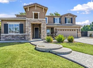 920 Sauvignon St, Wasco, CA 93280