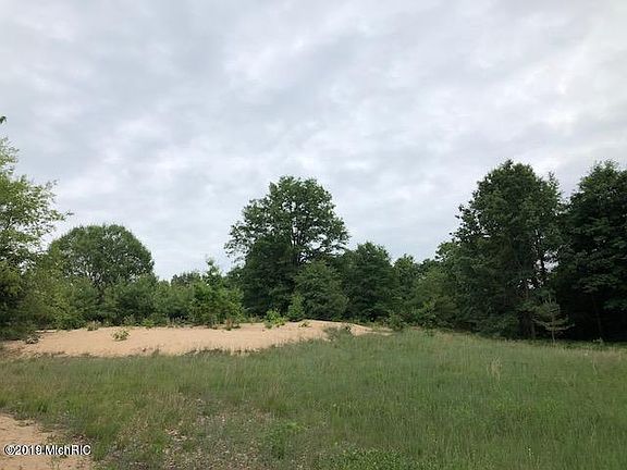 3rd image of 3761 E Kings Hwy
