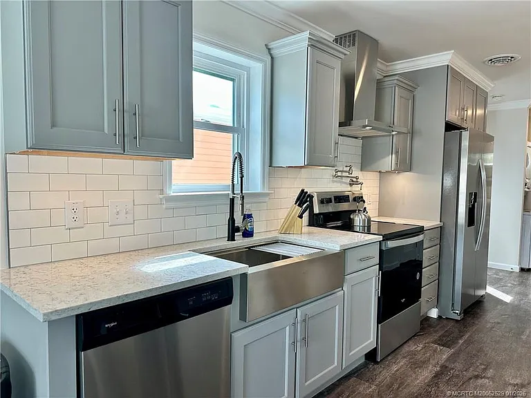 2506 SE Heron Way — Photo 9