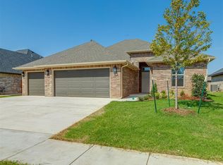 5013 Vine Cliff Rd, Mustang, OK 73064