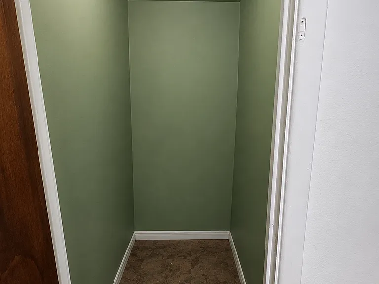 75-17 Caldwell Ave — Photo 5