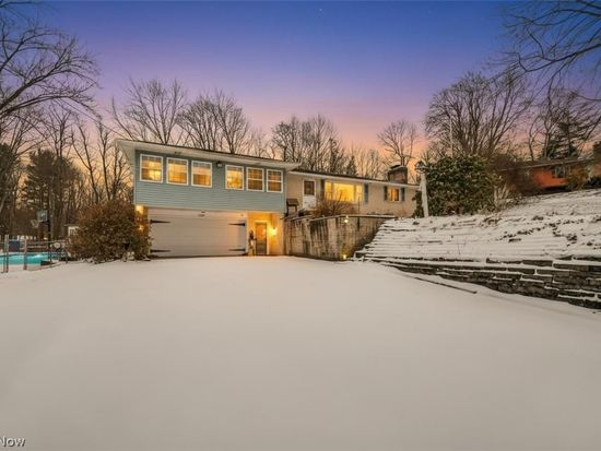 13458 Theeland Ave NW, Uniontown, OH 44685