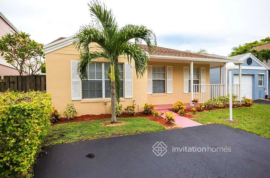 22250 SW 101st Avenue Rd Cutler Bay, FL 33190 — Photo 2