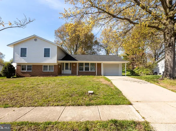 2710 Curry Dr, Hyattsville, MD 20783