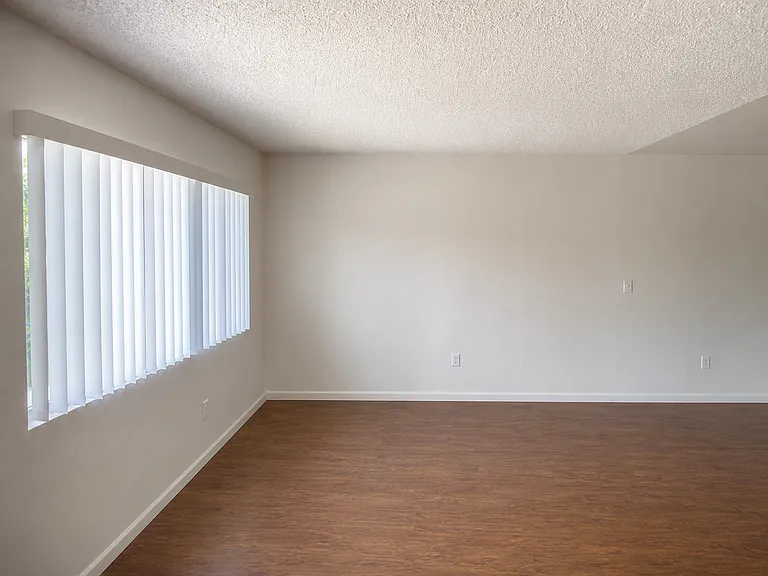 Vista Capri Apartments in Kearny Mesa — Photo 6