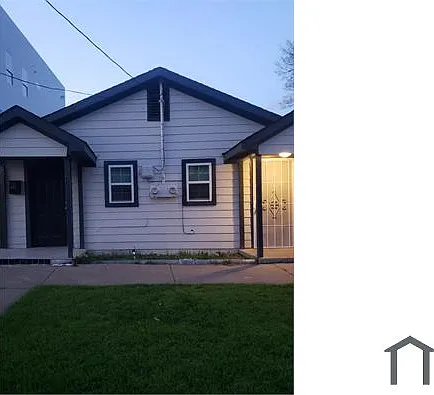 2 bed, $1,100 — Photo 1