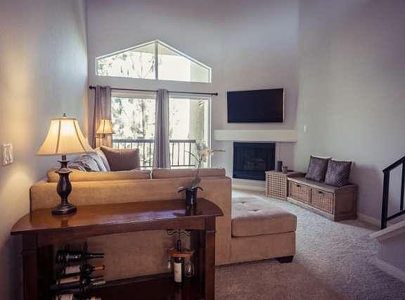 3rd image of 5515 Canoga Ave APT 303