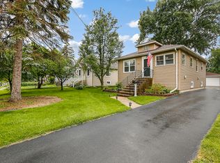 640 S Monterey Ave, Villa Park, IL 60181