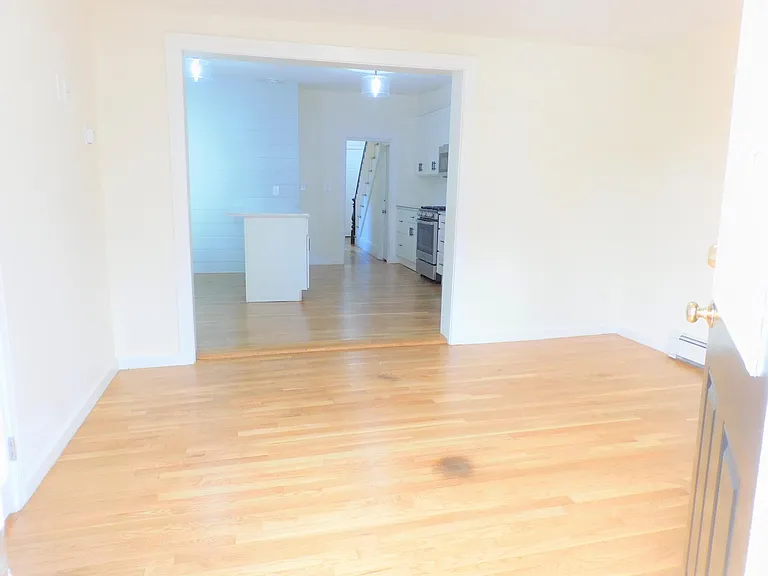 30 Jenkins St — Photo 4