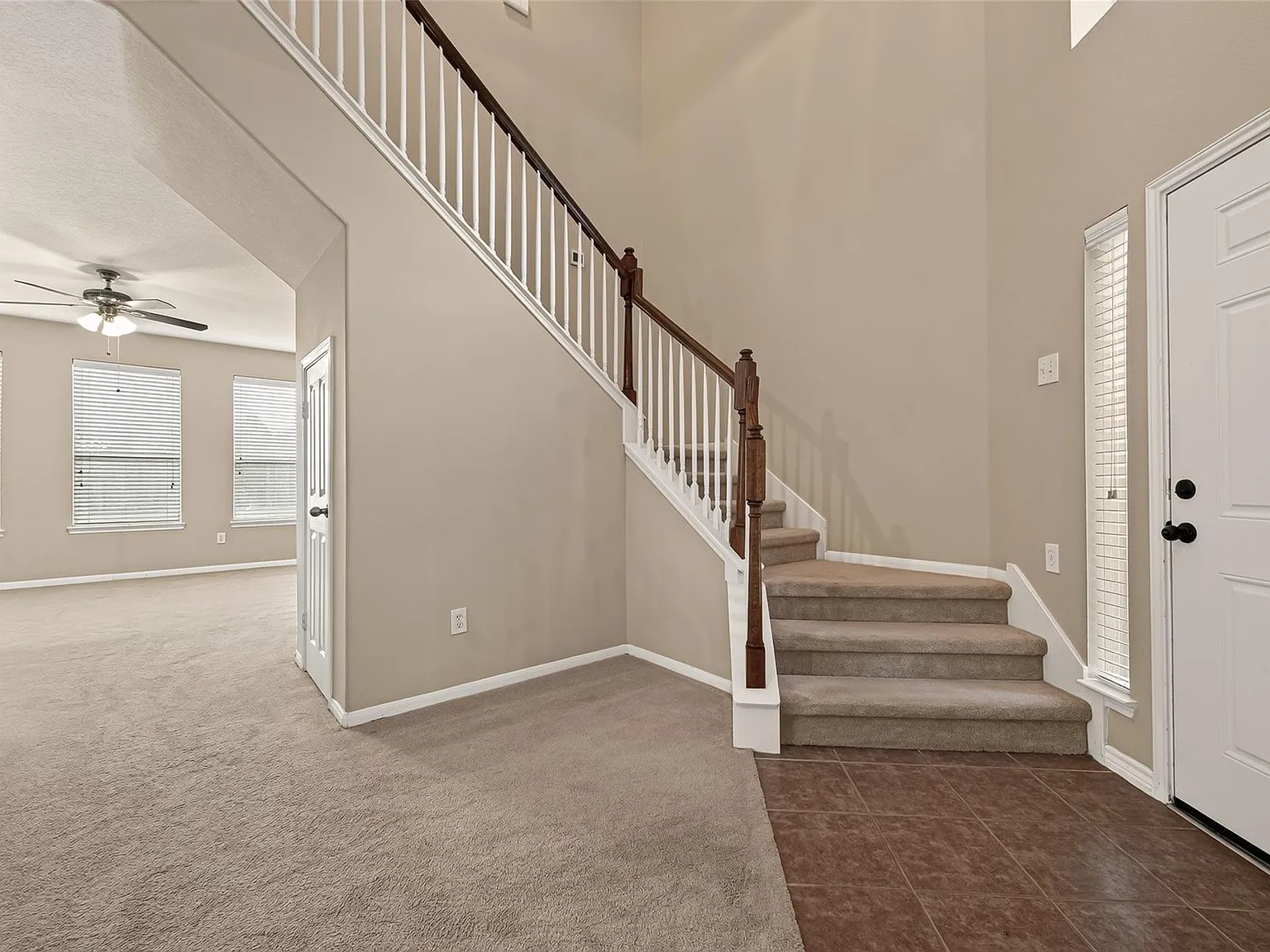 4 bed, 2.5 bath, 2243 sqft, $2,500 — Photo 3